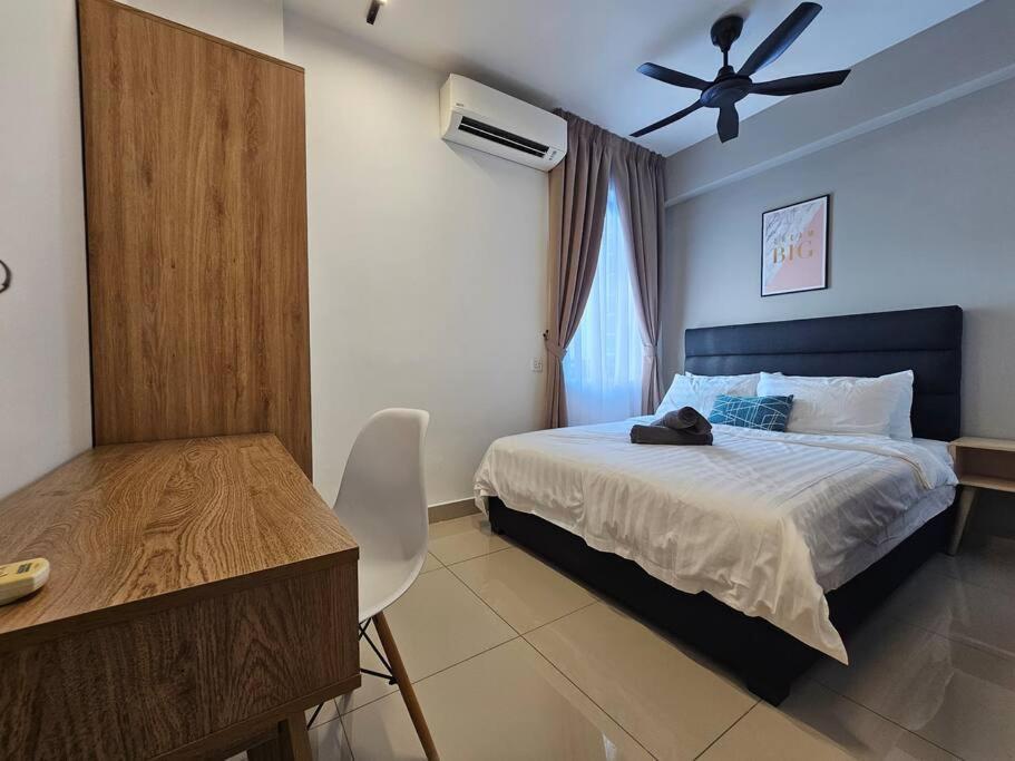 Trefoil Setia City 2Br Σαχ Αλάμ Εξωτερικό φωτογραφία